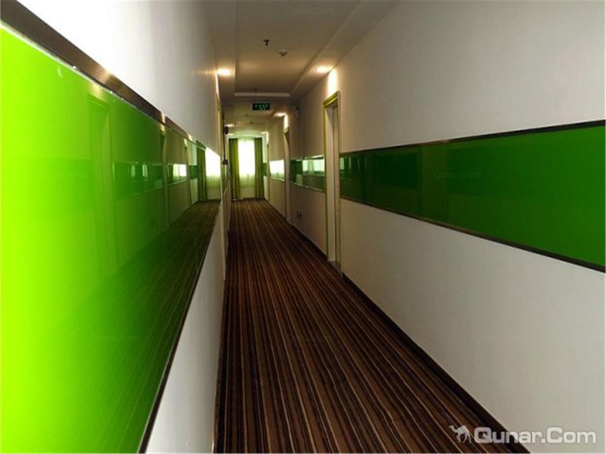 V8 Hotel Xicun Subway Branch Guangzhou Eksteriør bilde
